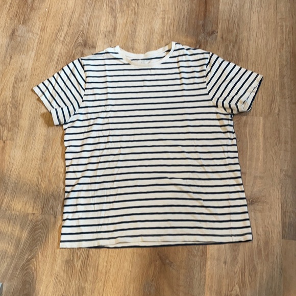 J crew navy and white striped short sleeve shirt